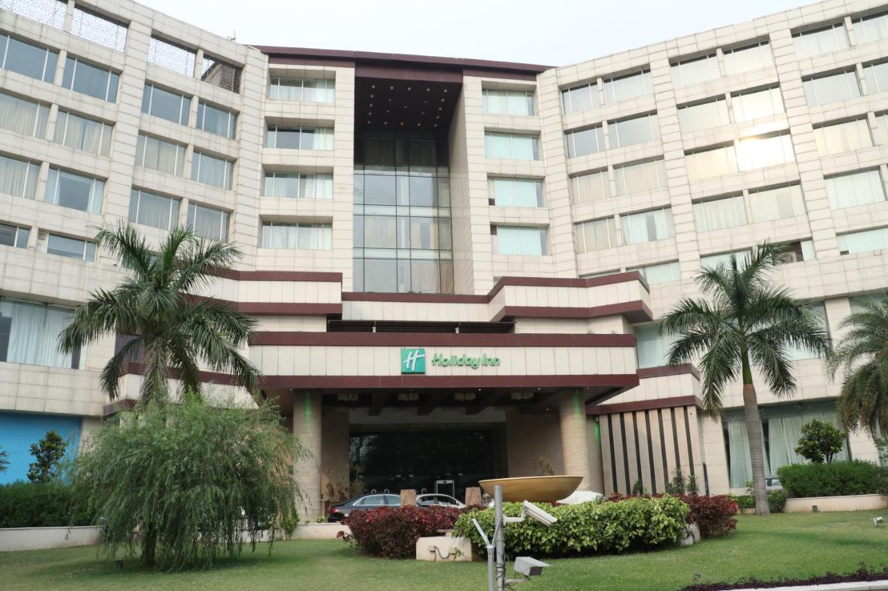 Holiday Inn Chandigarh Panchkula, An Ihg Hotel Ngoại thất bức ảnh