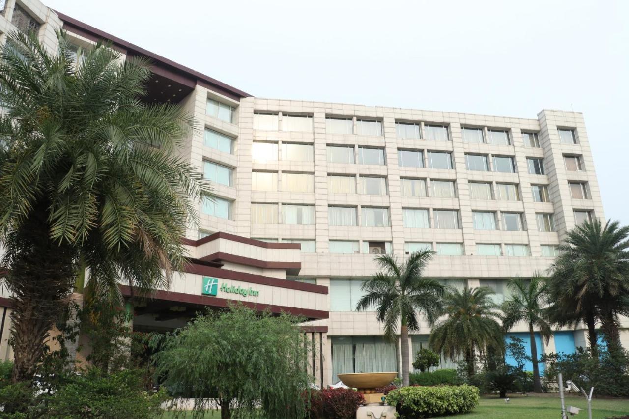 Holiday Inn Chandigarh Panchkula, An Ihg Hotel Ngoại thất bức ảnh