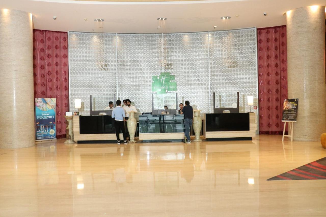 Holiday Inn Chandigarh Panchkula, An Ihg Hotel Ngoại thất bức ảnh