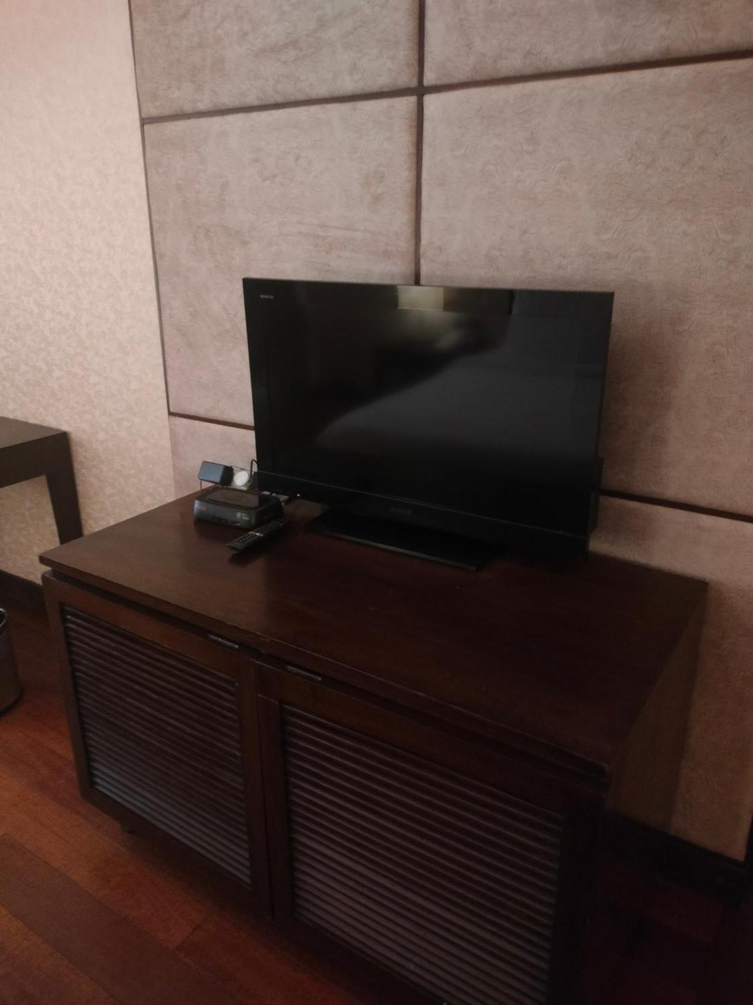 Holiday Inn Chandigarh Panchkula, An Ihg Hotel Ngoại thất bức ảnh A television set