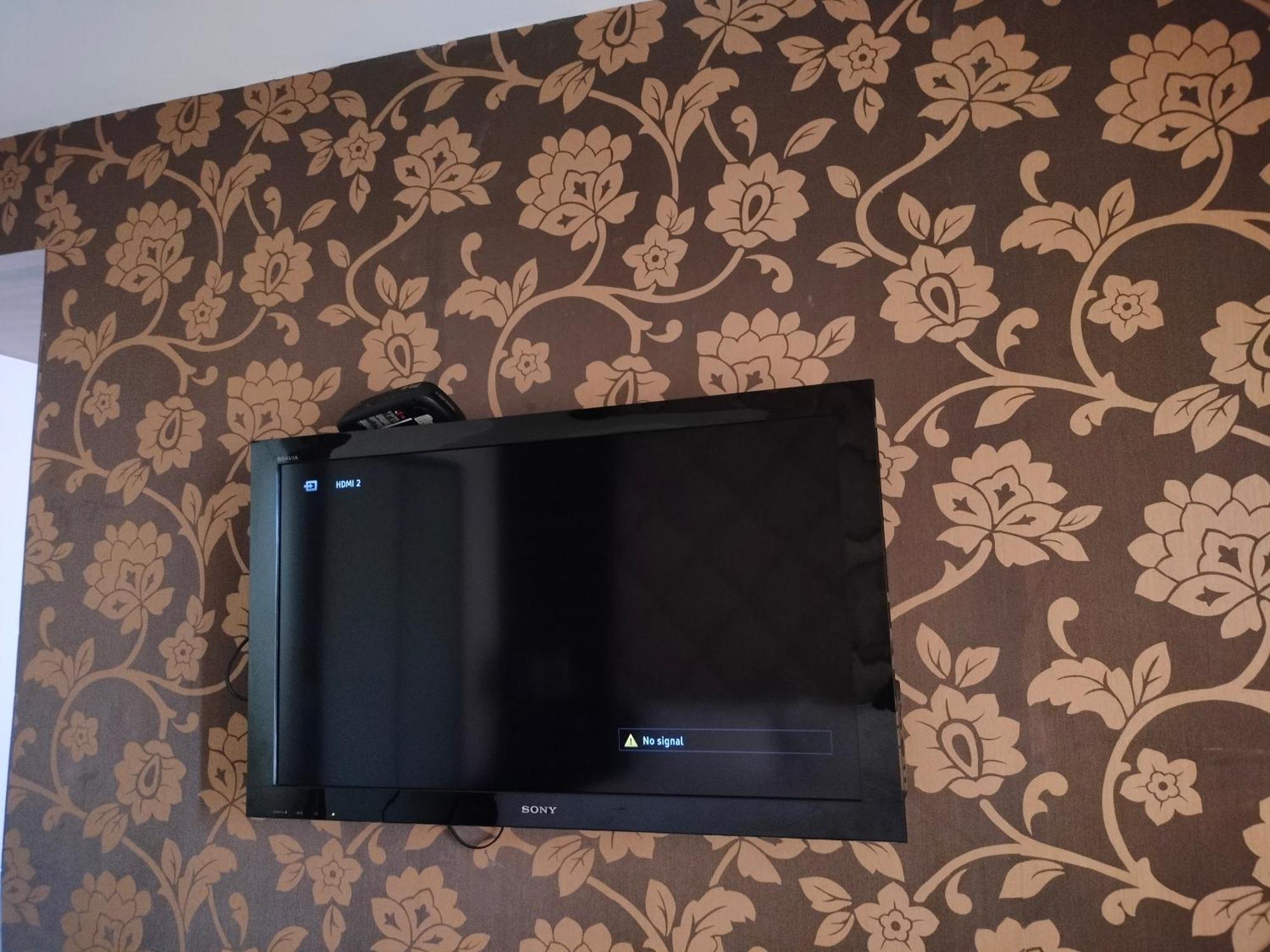 Holiday Inn Chandigarh Panchkula, An Ihg Hotel Ngoại thất bức ảnh A television mounted on a wall