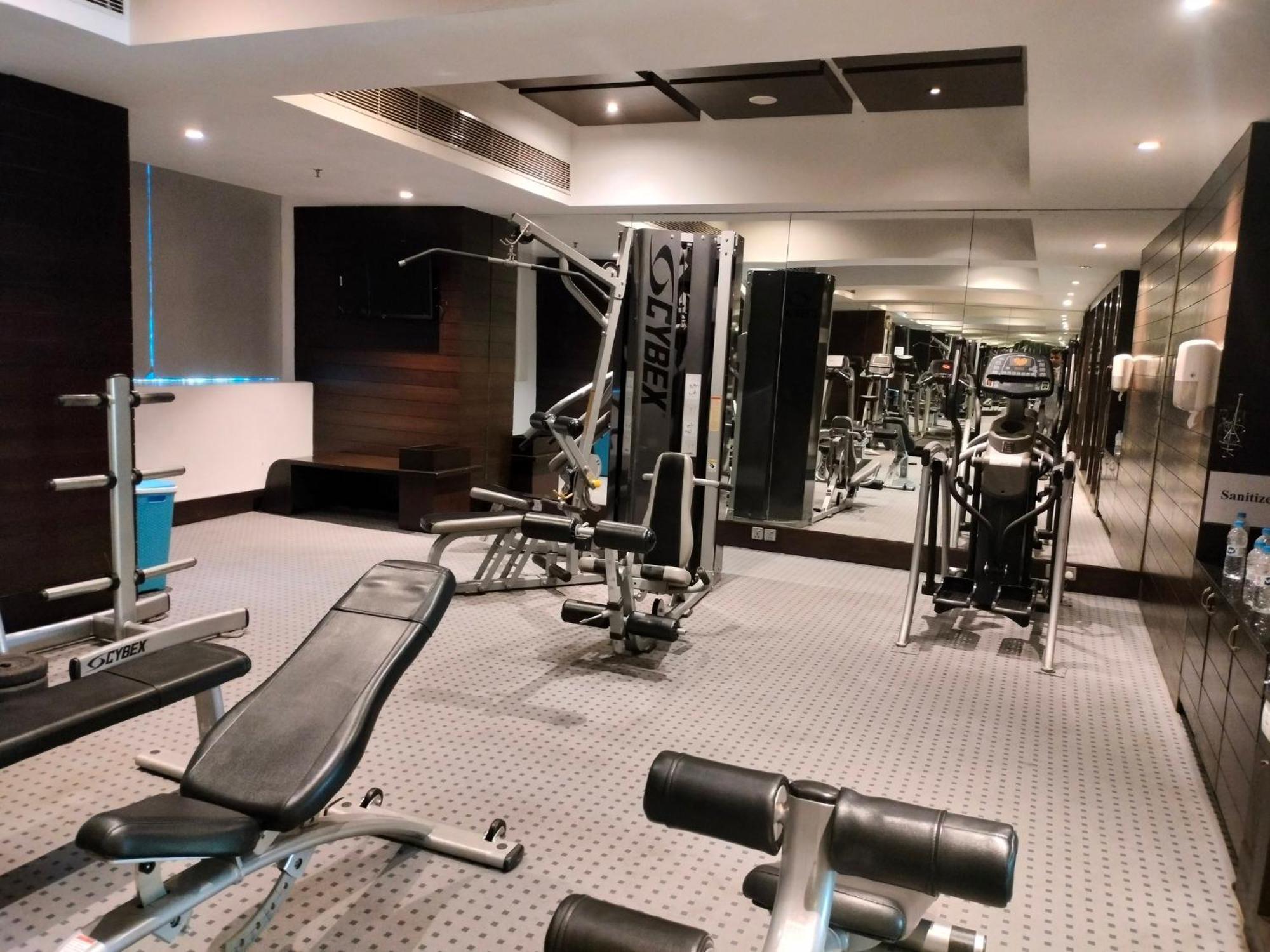 Holiday Inn Chandigarh Panchkula, An Ihg Hotel Ngoại thất bức ảnh The gym at the Taj Mahal Palace